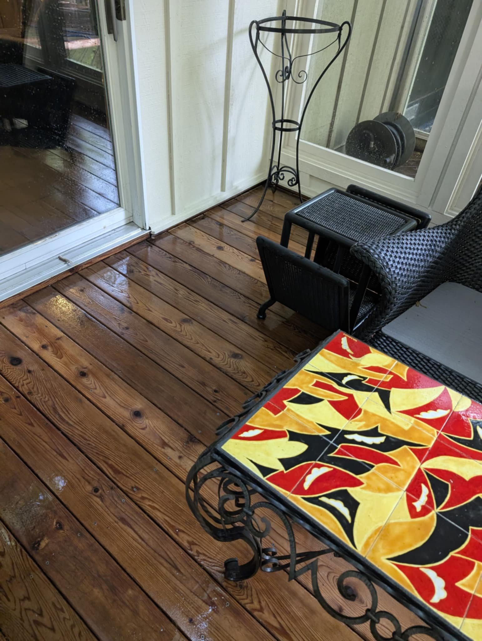 Finished deck after deep cleaning